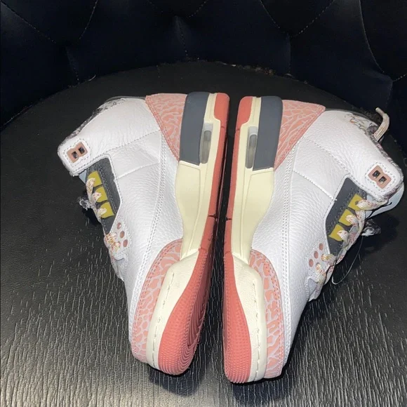 Jordan 3 Retro Big kids Sneakers in White and Pink Vintage Floral. Brand New‼️ - Picture 9 of 11